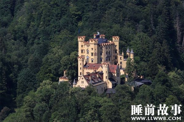 思默里山的故事在线听 思默里山的故事在线听